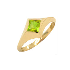 Solitaire Princess-Cut Peridot Ring in Yellow Gold